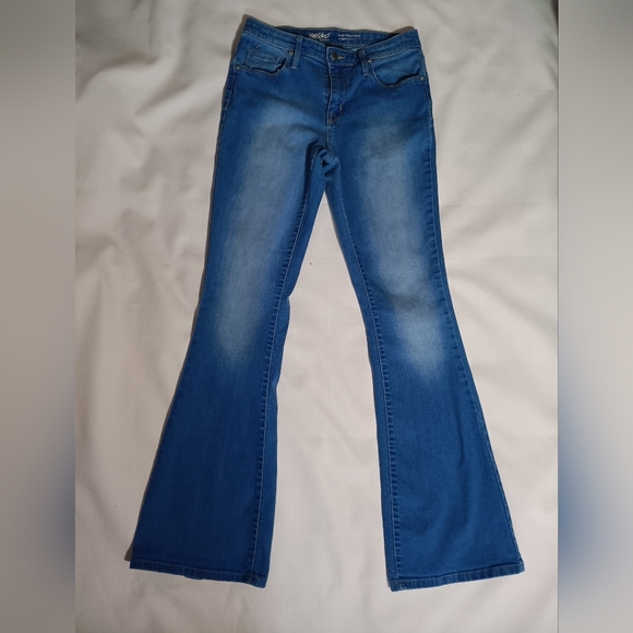 Mossimo Supply Co. Blue Straight Leg Jeans with Classic Wash - Picture 1 of 4